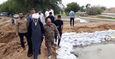دانشگاه آزاد ‌اسلامی خوزستان به کمک سیل‌زدگان خوزستان شتافت