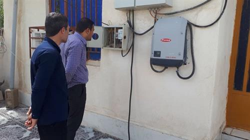 صدور اولین قبض تولید برق خورشیدی بنام بانوی مددجوی خوزستانی