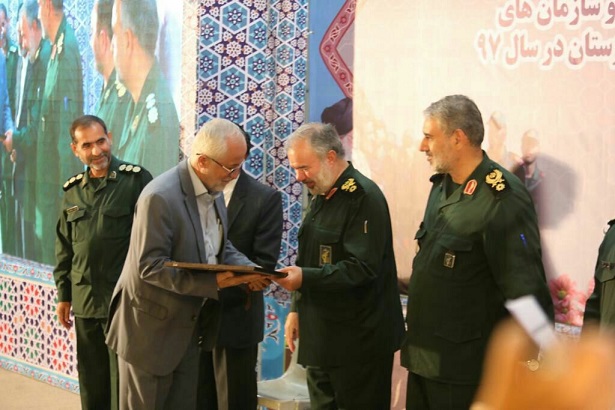 حوزه مقاومت بسیج شهید تندگویان به عنوان حوزه بسیج برتر كارمندی خوزستان انتخاب شد