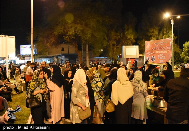 بازارچه خیریه برای کمک به کودکان سرطانی در استان خوزستان برپا شد