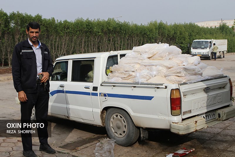 ارسال محموله کمکی شرکت فولاد اکسین خوزستان به مناطق آسیب دیده ناشی از بارندگی های اخیر در شهرستان کارون
