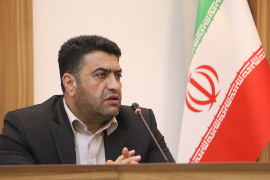 مدیرکل راهداری و حمل و نقل جاده ای خوزستان خبر داد: انجام بیش از 3 هزار کیلومتر خط کشی در محورهای خوزستان