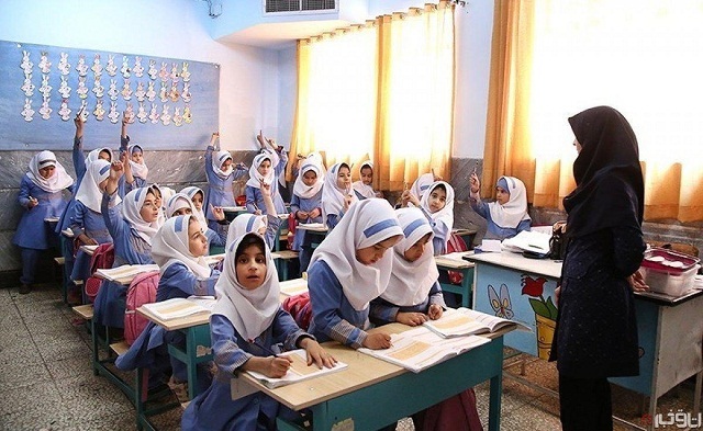 معاون توسعه مدیریت و پشتیبانی اداره کل آموزش و پرورش خوزستان خبر داد: پرداخت حق التدریس سه ماهه اول سال ۹۸