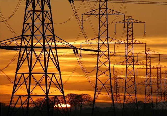 مدیرعامل شرکت برق منطقه ای خوزستان عنوان کرد: عدم تخصیص زمین، مانع افزایش ظرفیت برق در اهواز