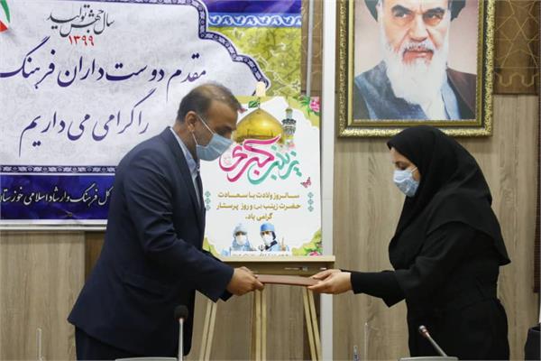 اداره کل فرهنگ و ارشاد اسلامی خوزستان از مدافعان سلامت و کادر درمان تقدیر کرد