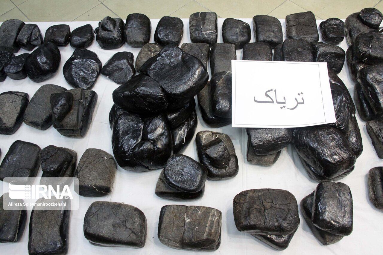 افزون بر ۱۳۰ کیلوگرم انواع مواد مخدر در خوزستان کشف شد