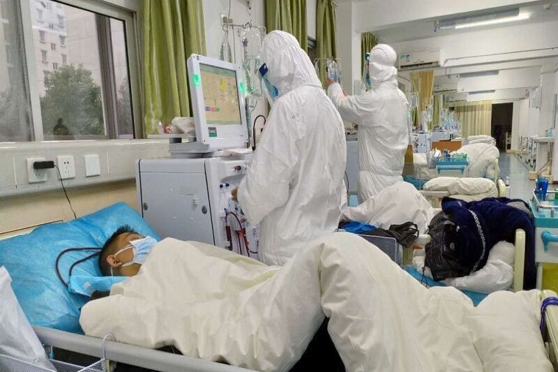 هلال احمر خوزستان ۵۰ کپسول اکسیژن برای بیماران کرونایی تامین کرد