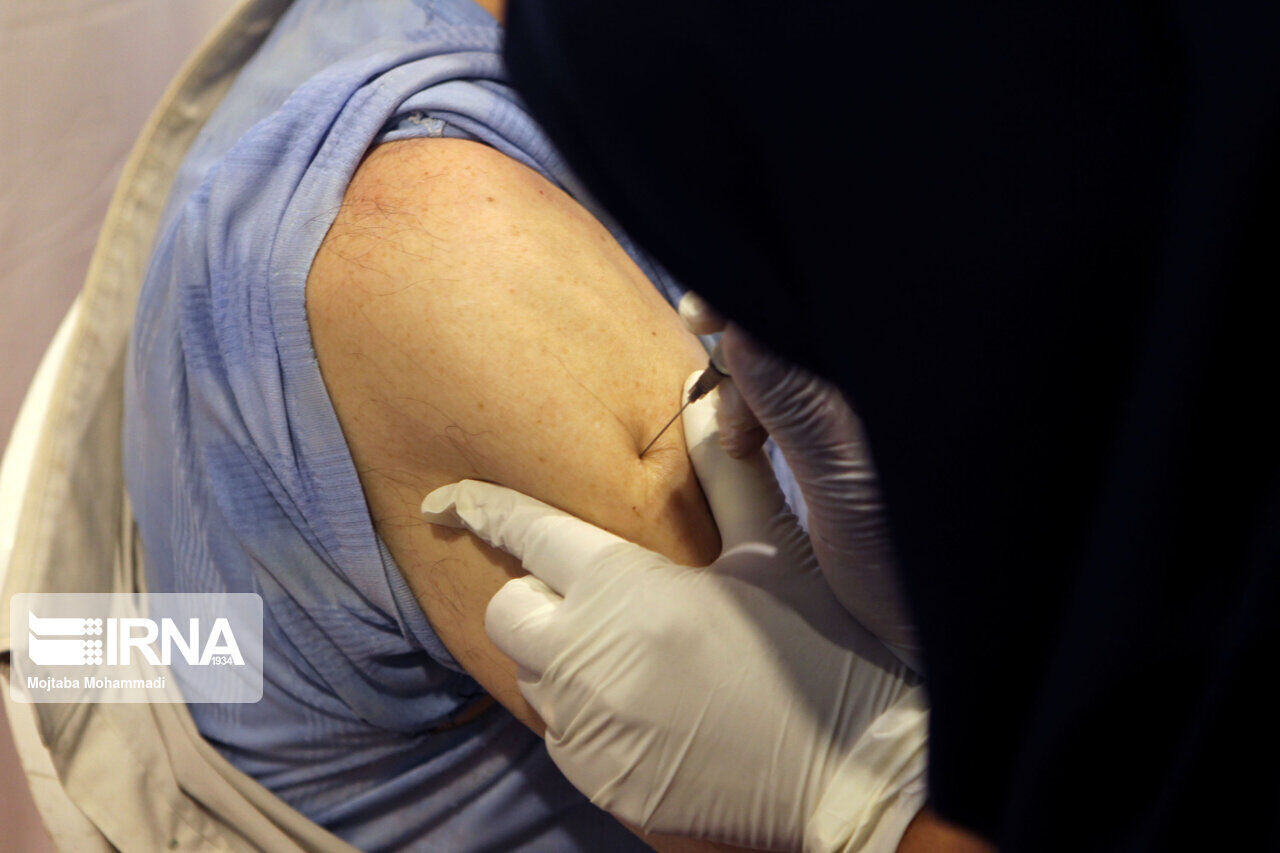 کمبود واکسن کرونا در منطقه جنوب غرب خوزستان وجود ندارد