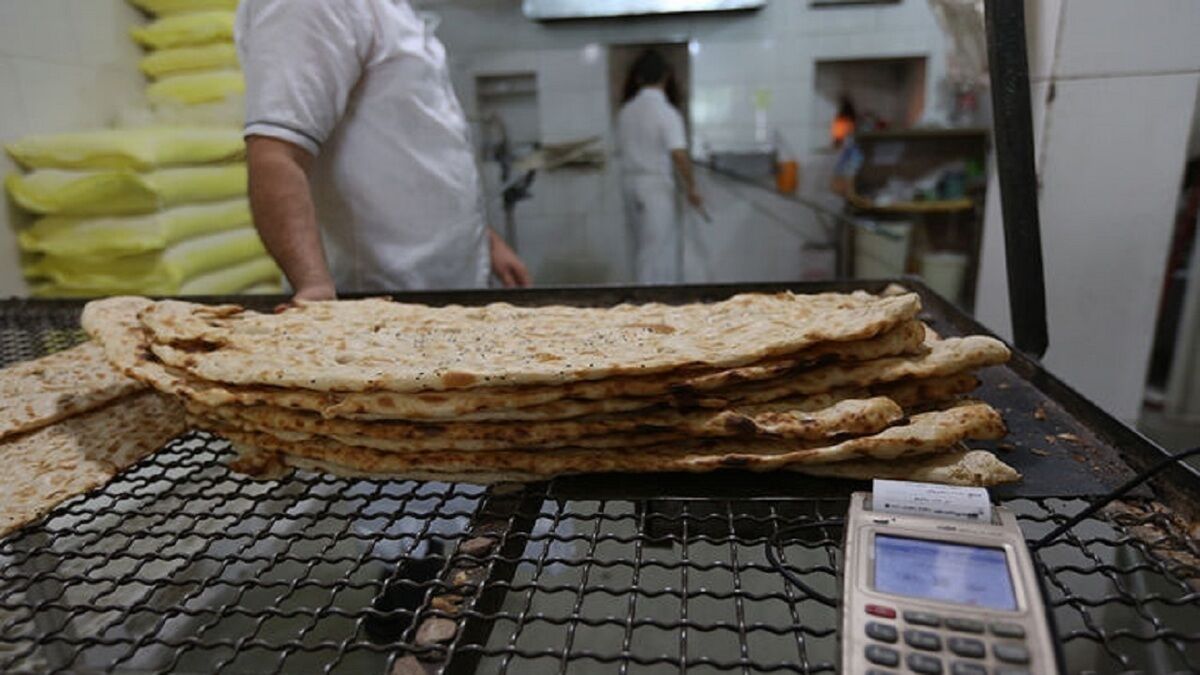 قیمت آرد تحویلی به نانوایان خوزستان افزایش نیافته است