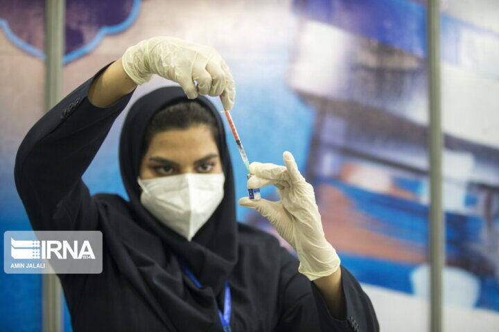 رییس دانشگاه علوم پزشکی اهواز:خوزستانی‌ها برای تزریق واکسن شتاب کنند