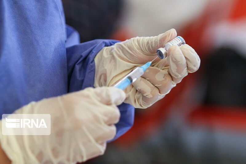 واکسیناسیون افراد ۱۲ سال به بالا در جنوب غرب خوزستان آغاز شد