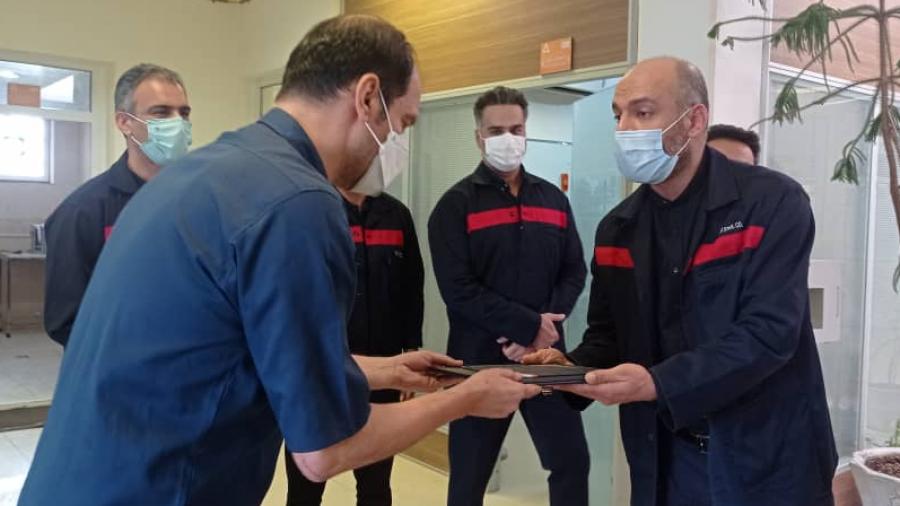 امین آسیابان مدیر عامل شرکت فولاد اکسین خوزستان: کارکنان اورژانس و فوریت های پزشکی شرکت؛ تلاشگران خط مقدم مقابله با کرونا هستند