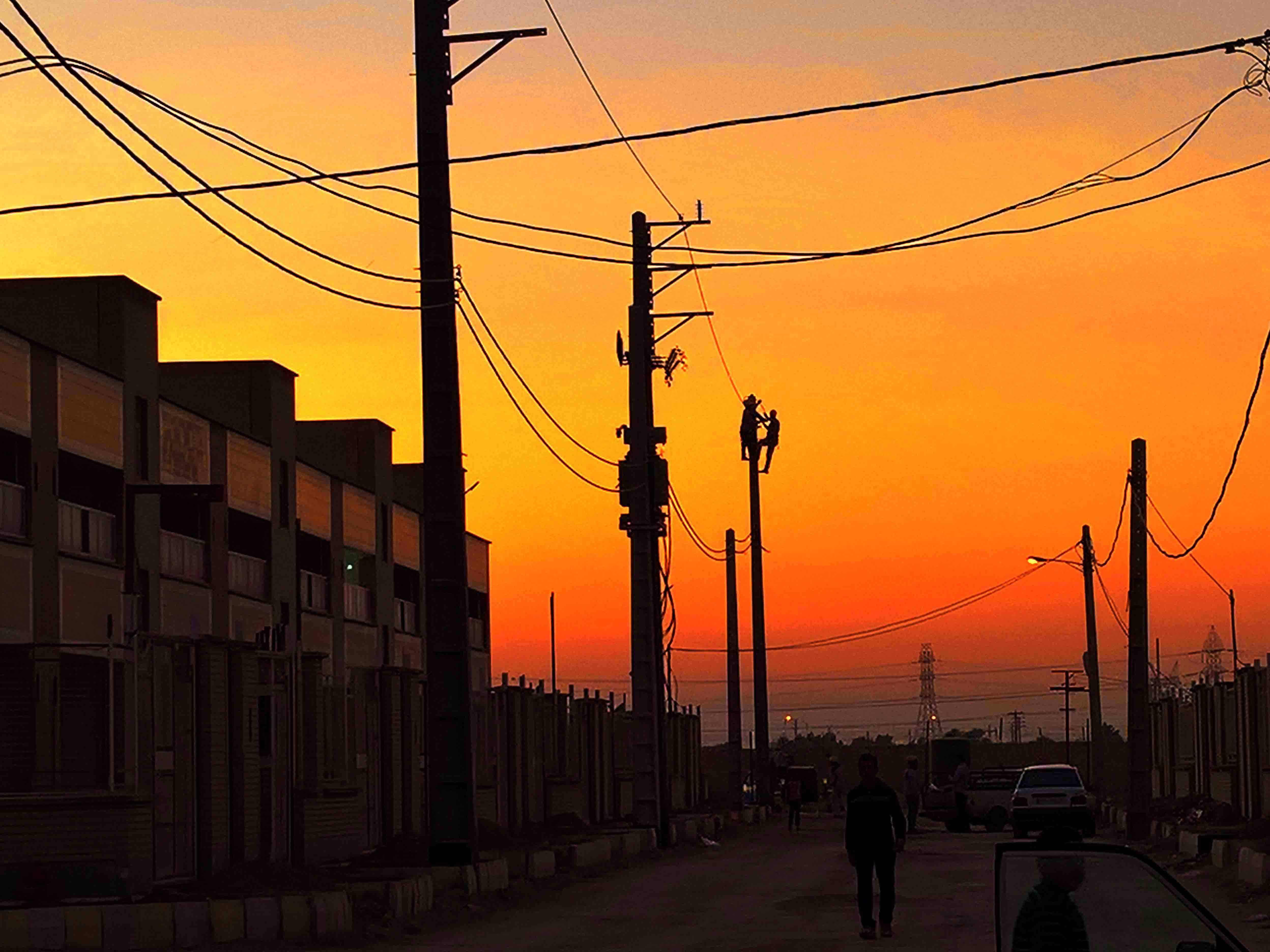 تبدیل بیش از ۲۱کیلومتر شبکه سیم‌مسی با کابل خودنگهدار در بافت مرکزی شهر اهواز