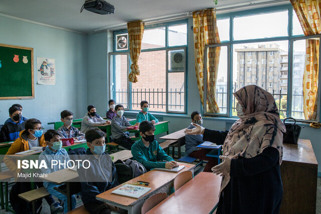 حضور بیش از ۷۰ درصد دانش‌آموزان خوزستانی در اولین روز بازگشایی مدارس