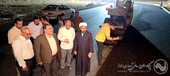 بازدید بامدادی شهردار اهواز از پروژه تکمیل آسفالت مسیر مهرشهر به زردشت