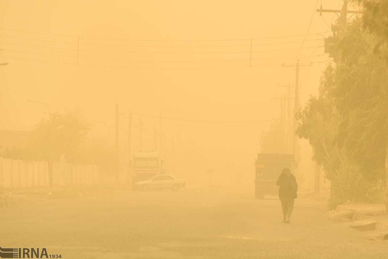 میزان گرد و غبار در اهواز به ۳۳ برابر حد مجاز رسید